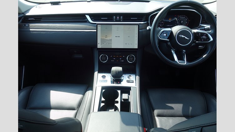 2021 認定中古車 Jaguar F-Pace サントリーニブラック P250 AWD（オートマチック） S