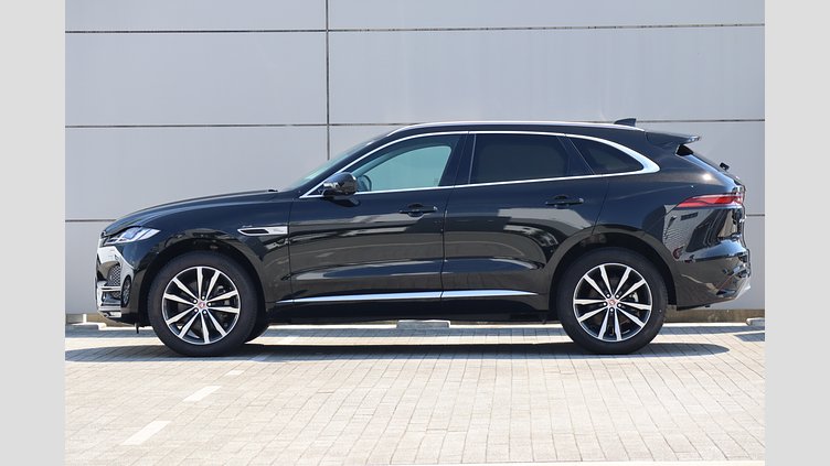 2021 認定中古車 Jaguar F-Pace サントリーニブラック P250 AWD（オートマチック） S