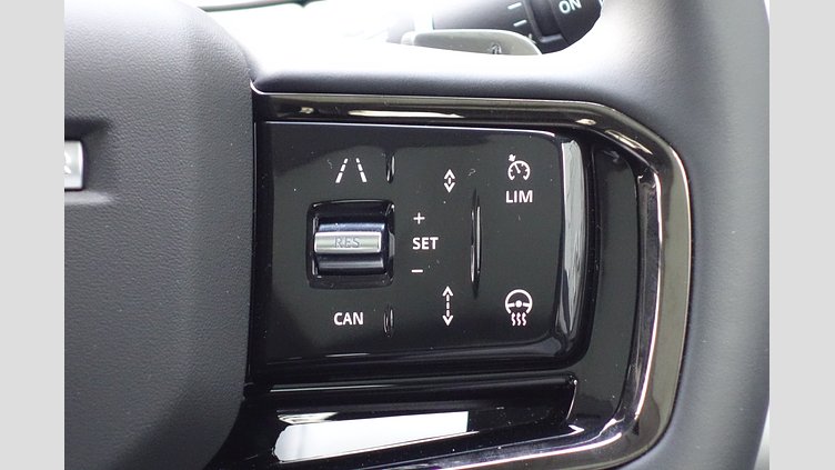 2023 認定中古車 Land Rover Range Rover Evoque アロイオスグレイ D200マイルドハイブリッド（ディーゼル） スタンダードホイールベース DYNAMIC SE