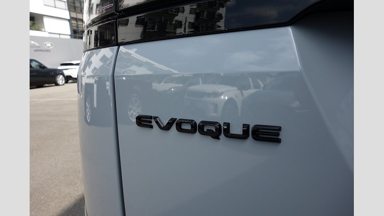 2023 認定中古車 Land Rover Range Rover Evoque アロイオスグレイ D200マイルドハイブリッド（ディーゼル） スタンダードホイールベース DYNAMIC SE