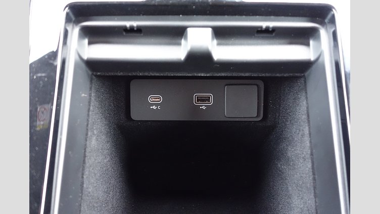 2023 認定中古車 Land Rover Range Rover Evoque フジホワイト D200 AWD（オートマチック）MHEV R-DYNAMIC S