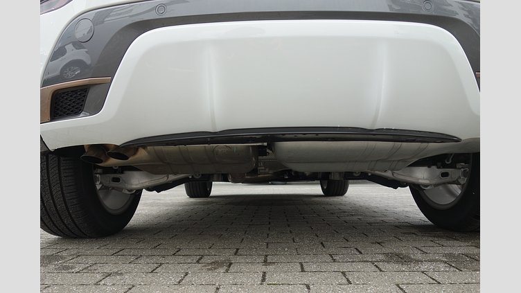 2023 認定中古車 Land Rover Range Rover Evoque フジホワイト D200 AWD（オートマチック）MHEV R-DYNAMIC S
