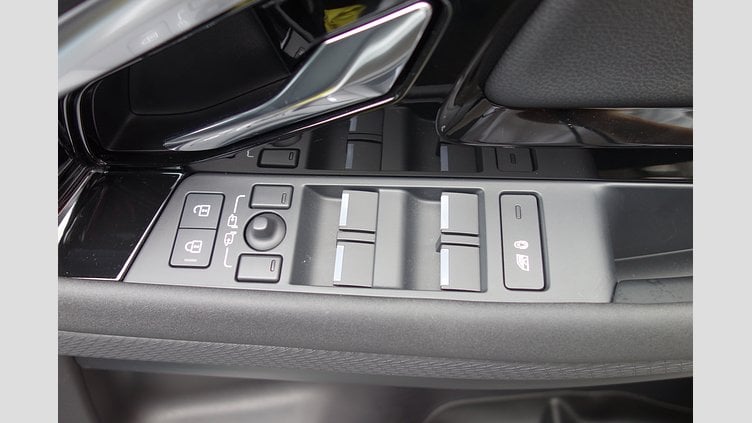 2023 認定中古車 Land Rover Range Rover Evoque フジホワイト D200 AWD（オートマチック）MHEV R-DYNAMIC S