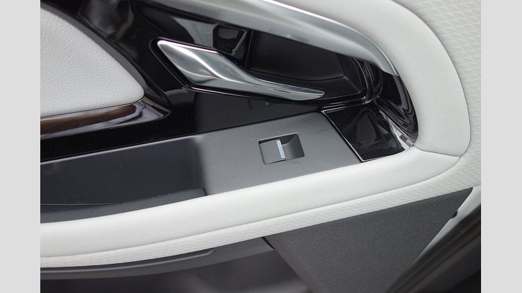 2023 認定中古車 Land Rover Range Rover Evoque フジホワイト D200 AWD（オートマチック）MHEV R-DYNAMIC S