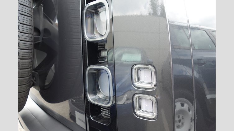 2023 認定中古車 Land Rover Defender 110 カルパチアングレイ P525 AWD (AT) V8