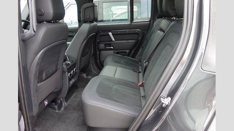 2023 認定中古車 Land Rover Defender 110 カルパチアングレイ P525 AWD (AT) V8