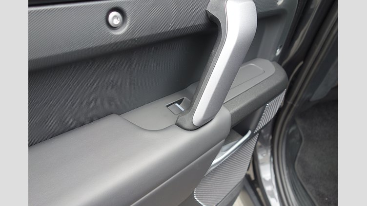 2023 認定中古車 Land Rover Defender 110 カルパチアングレイ P525 AWD (AT) V8