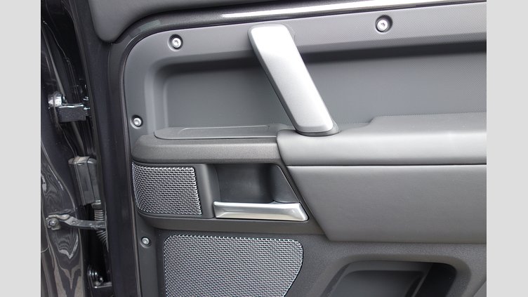 2023 認定中古車 Land Rover Defender 110 カルパチアングレイ P525 AWD (AT) V8