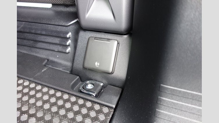 2023 認定中古車 Land Rover Defender 110 カルパチアングレイ P525 AWD (AT) V8