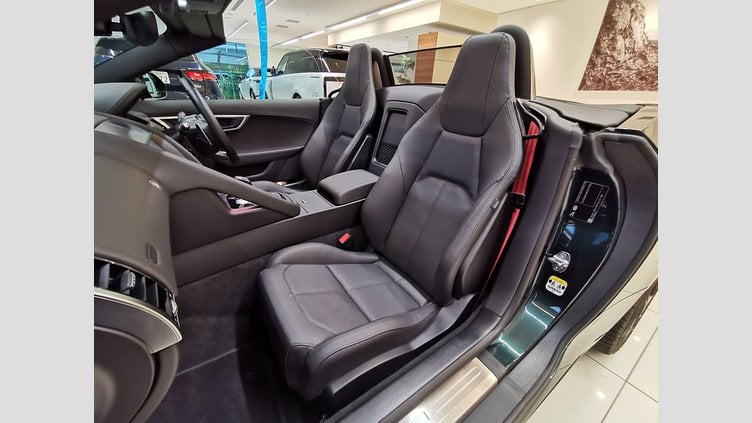 2021 認定中古車 Jaguar F-Type ブリティッシュレーシンググリーン P300 オートマチック 後輪駆動 F-TYPEコンバーチブル R-DYNAMIC