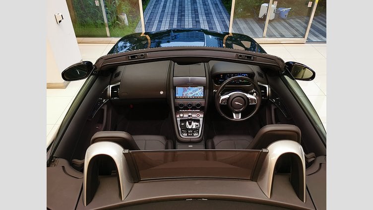 2021 認定中古車 Jaguar F-Type ブリティッシュレーシンググリーン P300 オートマチック 後輪駆動 F-TYPEコンバーチブル R-DYNAMIC