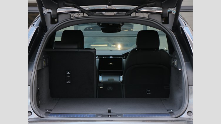 2024 認定中古車 Land Rover Range Rover Velar カルパチアングレイ D200マイルドハイブリッド（ディーゼル） Dynamic SE