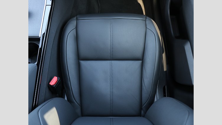 2024 認定中古車 Land Rover Range Rover Velar カルパチアングレイ D200マイルドハイブリッド（ディーゼル） Dynamic SE
