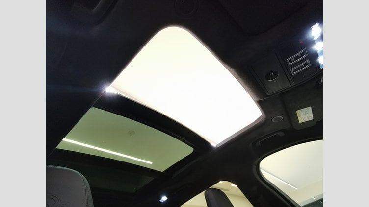 2023 認定中古車 Jaguar F-Pace ミッドナイトアメジスト P550 AWD（オートマチック） SVR