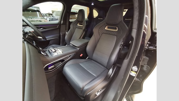 2023 認定中古車 Jaguar F-Pace ミッドナイトアメジスト P550 AWD（オートマチック） SVR