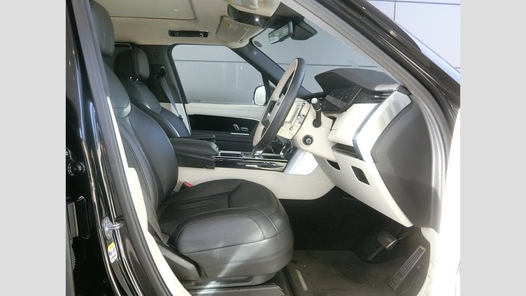 2023 認定中古車 Land Rover Range Rover サントリーニブラック D300 AWD MHEV（AT） スタンダードホイールベース HSE