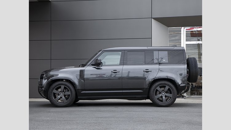 2024 認定中古車 Land Rover Defender 110 カルパチアングレイ P525 AWD (AT) V8