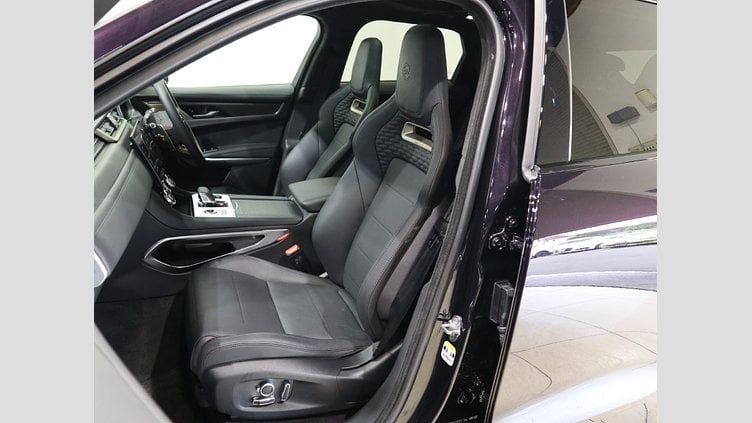 2023 認定中古車 Jaguar F-Pace Black P550 AWD（オートマチック） SVR