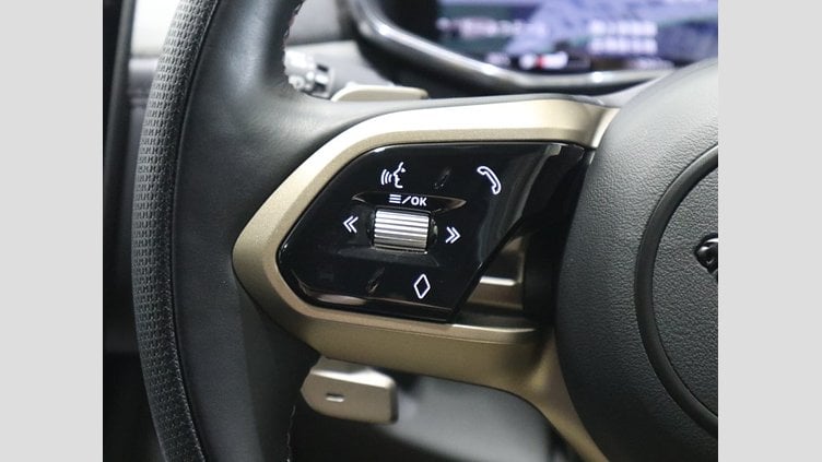 2023 認定中古車 Jaguar F-Pace Black P550 AWD（オートマチック） SVR