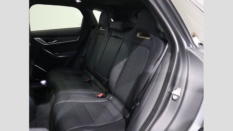 2023 認定中古車 Jaguar F-Pace Black P550 AWD（オートマチック） SVR