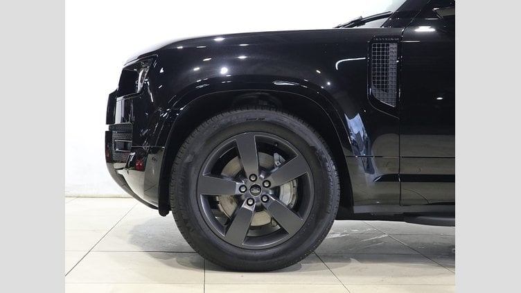 2024 認定中古車 Land Rover Defender 110 サントリーニブラック D300 AWD（AT） X-DYNAMIC HSE