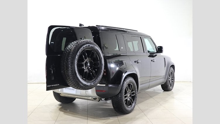 2022 認定中古車 Land Rover Defender 110 サントリーニブラック P300 AWD（AT） S