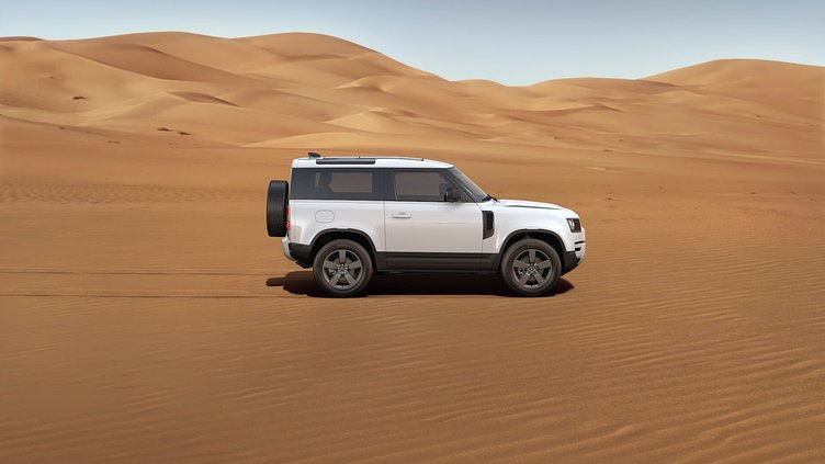 2021 Approved Land Rover Defender 90 Fuji White D300 AWD AUTOMATIC SE
