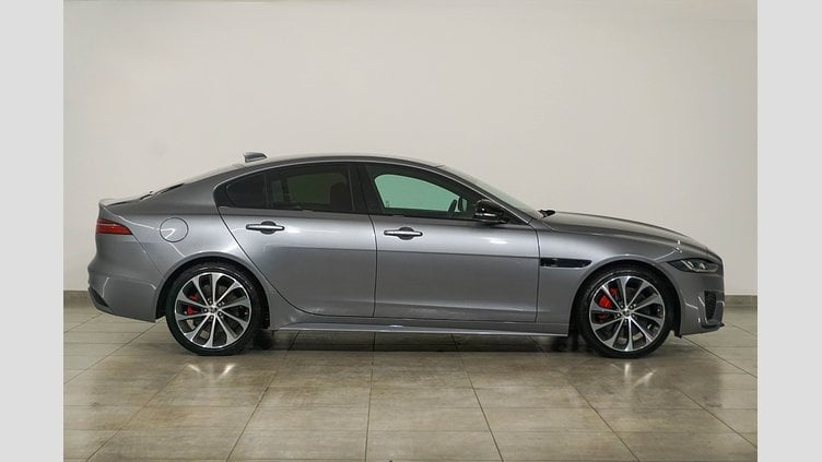 2023 Approved Jaguar XE Eiger Grey 2.0 204 PS R-Dynamic SE