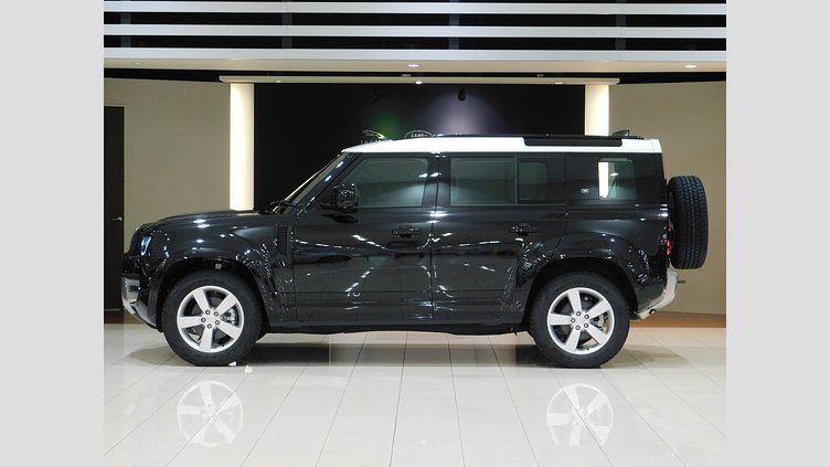 2023 認定中古車 Land Rover Defender 110 サントリーニブラック P300 AWD（AT） SE