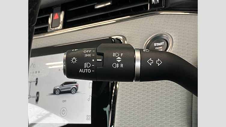 2023 認定中古車 Land Rover Range Rover Evoque フィレンツェレッド D200 AWD（オートマチック）MHEV R-DYNAMIC S