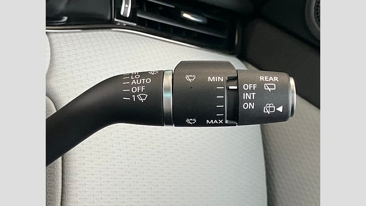2023 認定中古車 Land Rover Range Rover Evoque フィレンツェレッド D200 AWD（オートマチック）MHEV R-DYNAMIC S