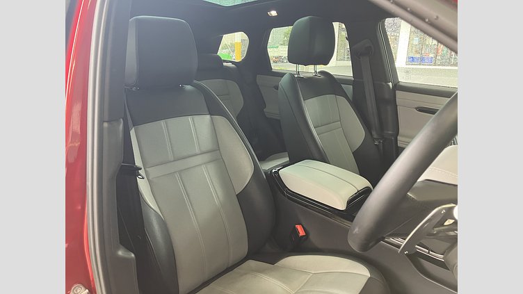2023 認定中古車 Land Rover Range Rover Evoque フィレンツェレッド D200 AWD（オートマチック）MHEV R-DYNAMIC S