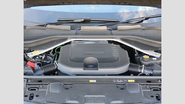 2024 認定中古車 Land Rover Range Rover カルパチアングレイ D300 AWD MHEV（AT） スタンダードホイールベース HSE