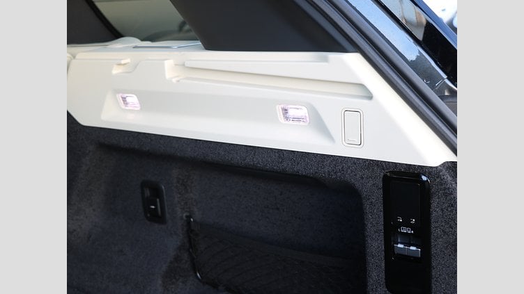 2024 認定中古車 Land Rover Range Rover カルパチアングレイ D300 AWD MHEV（AT） スタンダードホイールベース HSE