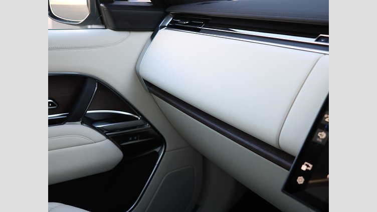 2024 認定中古車 Land Rover Range Rover カルパチアングレイ D300 AWD MHEV（AT） スタンダードホイールベース HSE