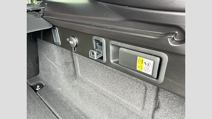 Range Rover Velar 41