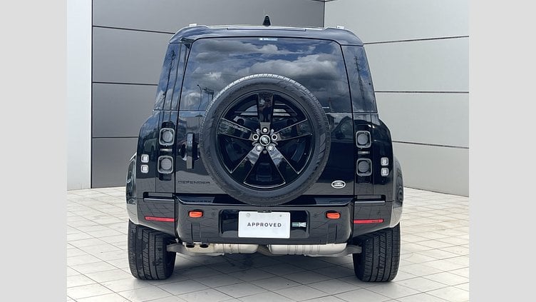 2023 認定中古車 Land Rover Defender 110 サントリーニブラック D300 AWD（AT） X