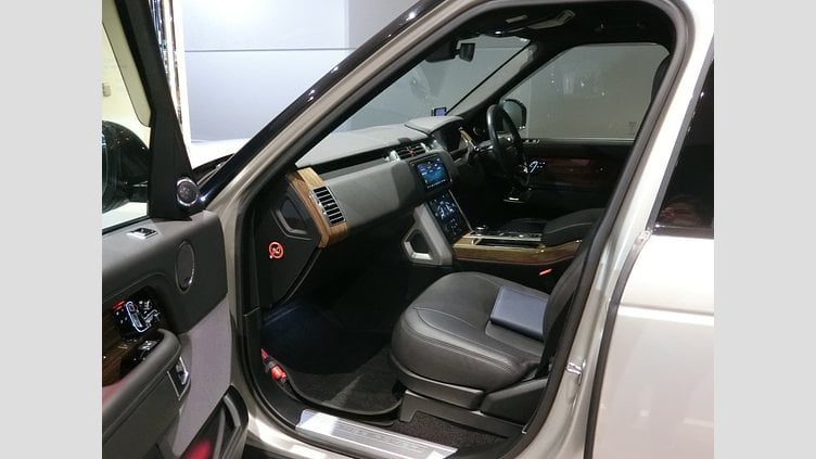 2018 認定中古車 Land Rover Range Rover Aruba 5.0 P AJ133 DOHC CDA VOGUE