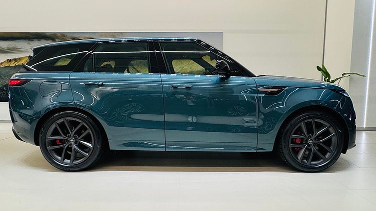 2024 新車 Land Rover Range Rover Sport (1EF) Giola Green 吉奧拉綠 D300 Diesel Mild Hybrid 標準軸距 Dynamic SE