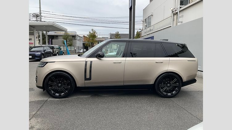 2022 認定中古車 Land Rover Range Rover Sunset Gold in Satin finish 4.4 NC10 P8H First Edition