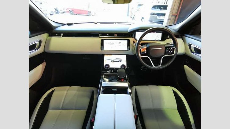 2022 認定中古車 Land Rover Range Rover Velar Santorini Black 2.0 AJ20 P4M オーリックエディション