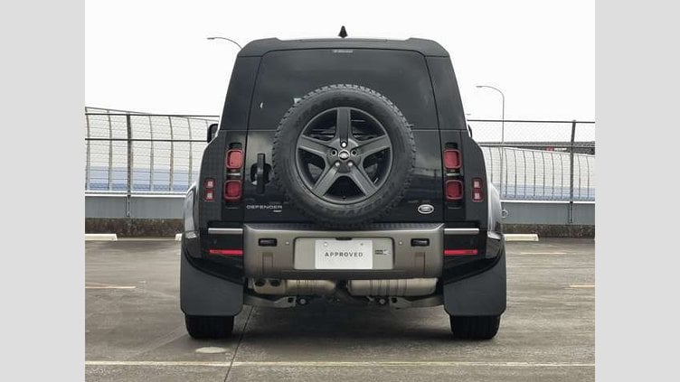 2021 認定中古車 Land Rover Defender 110 サントリーニブラック D300 AWD（AT） X-DYNAMIC SE