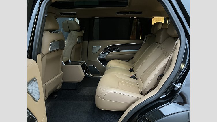 2023 認定中古車 Land Rover Range Rover サントリーニブラック P530 AWD（AT） ロングホイールベース AUTOBIOGRAPHY