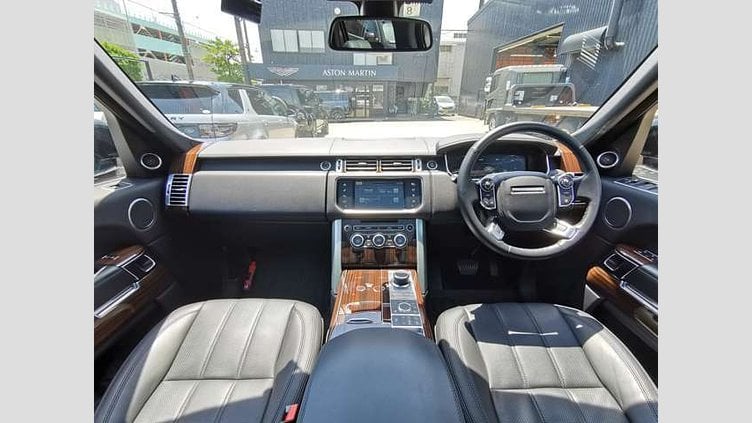 2016 認定中古車 Land Rover Range Rover Fuji White 3.0 litre V6 Supercharged Petrol ヴォーグ　ロングホイールベース