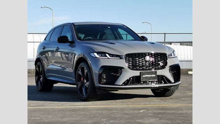 2022 認定中古車 Jaguar F-Pace ＳＶＯプレミアムパレットグレー P550 AWD（オートマチック） SVR