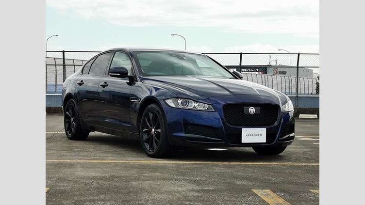 2020 認定中古車 Jaguar XF Loire Blue 2.0 litre i4D Diesel プレステージ