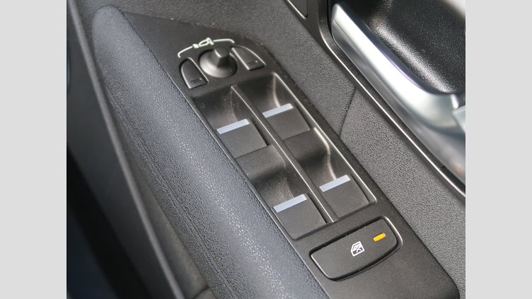 2020 認定中古車 Land Rover Range Rover Evoque ユーロンホワイト P300 R-DYNAMIC HSE