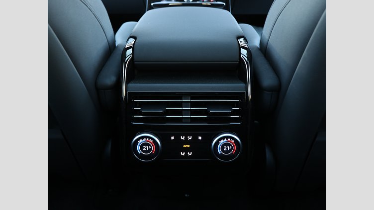 2023 認定中古車 Land Rover Range Rover Sport ヴァレジネブルー 3.0リッター6気筒300PSターボチャージドディーゼルMHEV（オートマチック） AUTOBIOGRAPHY