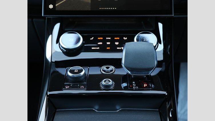 2023 認定中古車 Land Rover Range Rover Sport ヴァレジネブルー 3.0リッター6気筒300PSターボチャージドディーゼルMHEV（オートマチック） AUTOBIOGRAPHY