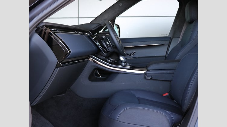 2023 認定中古車 Land Rover Range Rover Sport ヴァレジネブルー 3.0リッター6気筒300PSターボチャージドディーゼルMHEV（オートマチック） AUTOBIOGRAPHY